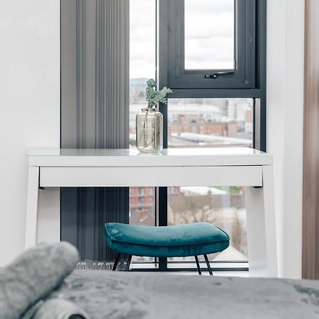 Luxury 2 Bedroom Apartment, Broad Street Birmingham Exterior photo