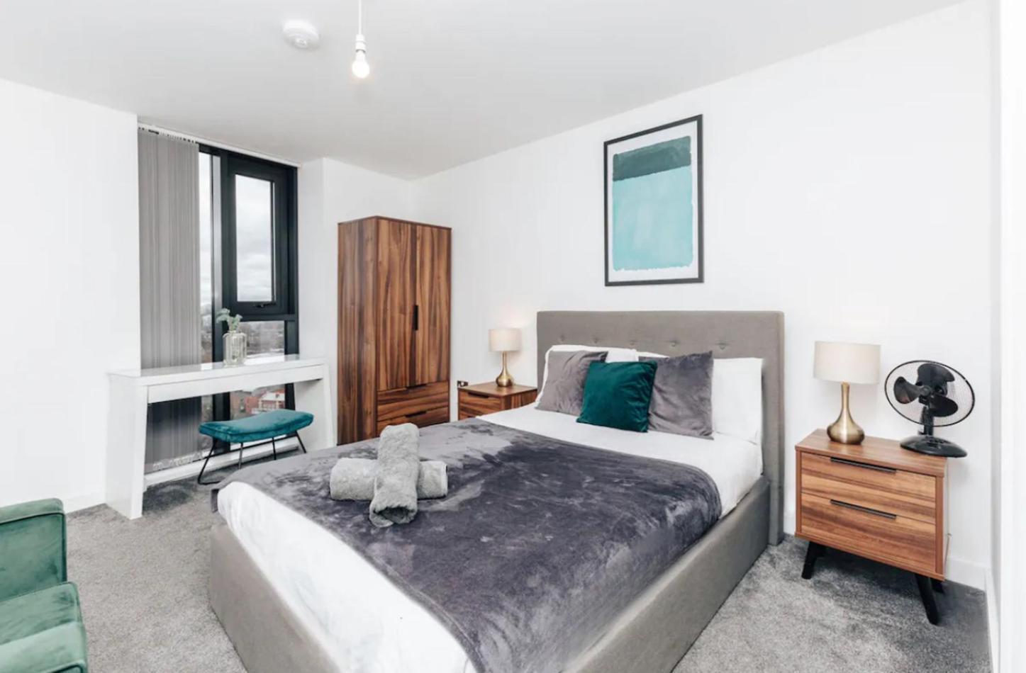 Luxury 2 Bedroom Apartment, Broad Street Birmingham Exterior photo