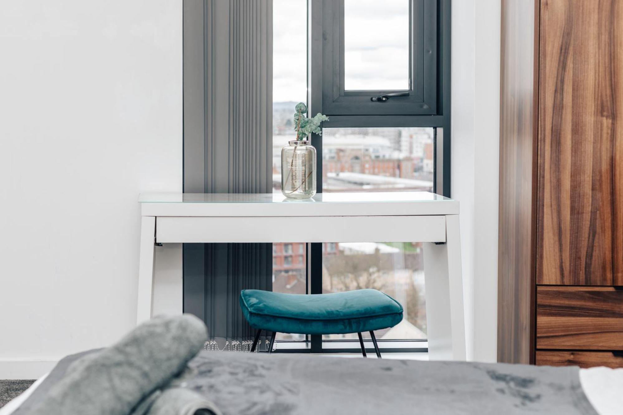 Luxury 2 Bedroom Apartment, Broad Street Birmingham Exterior photo